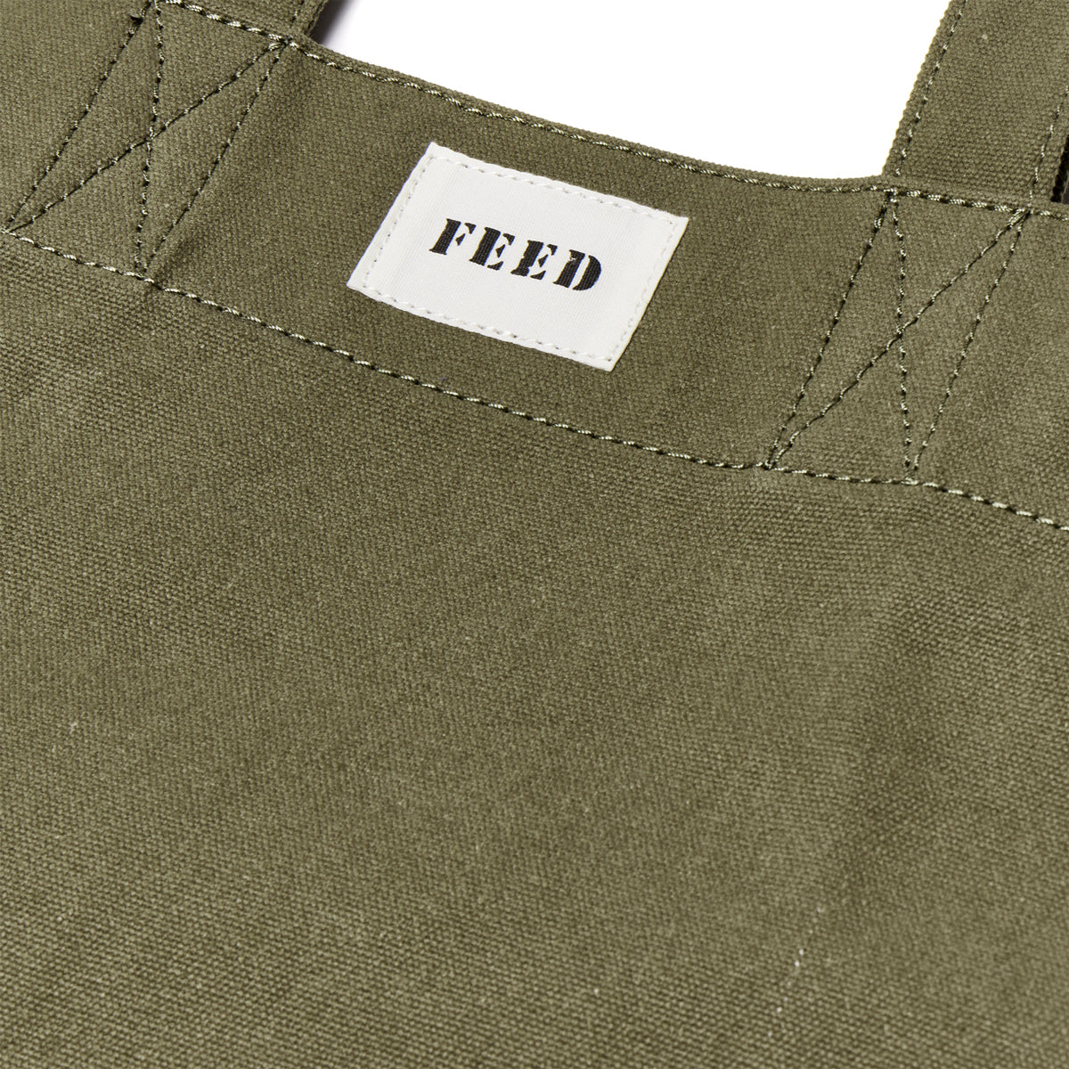 Army Green | Logo detail of army green Carryall